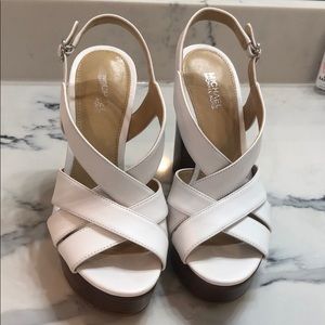 White leather platform sandal